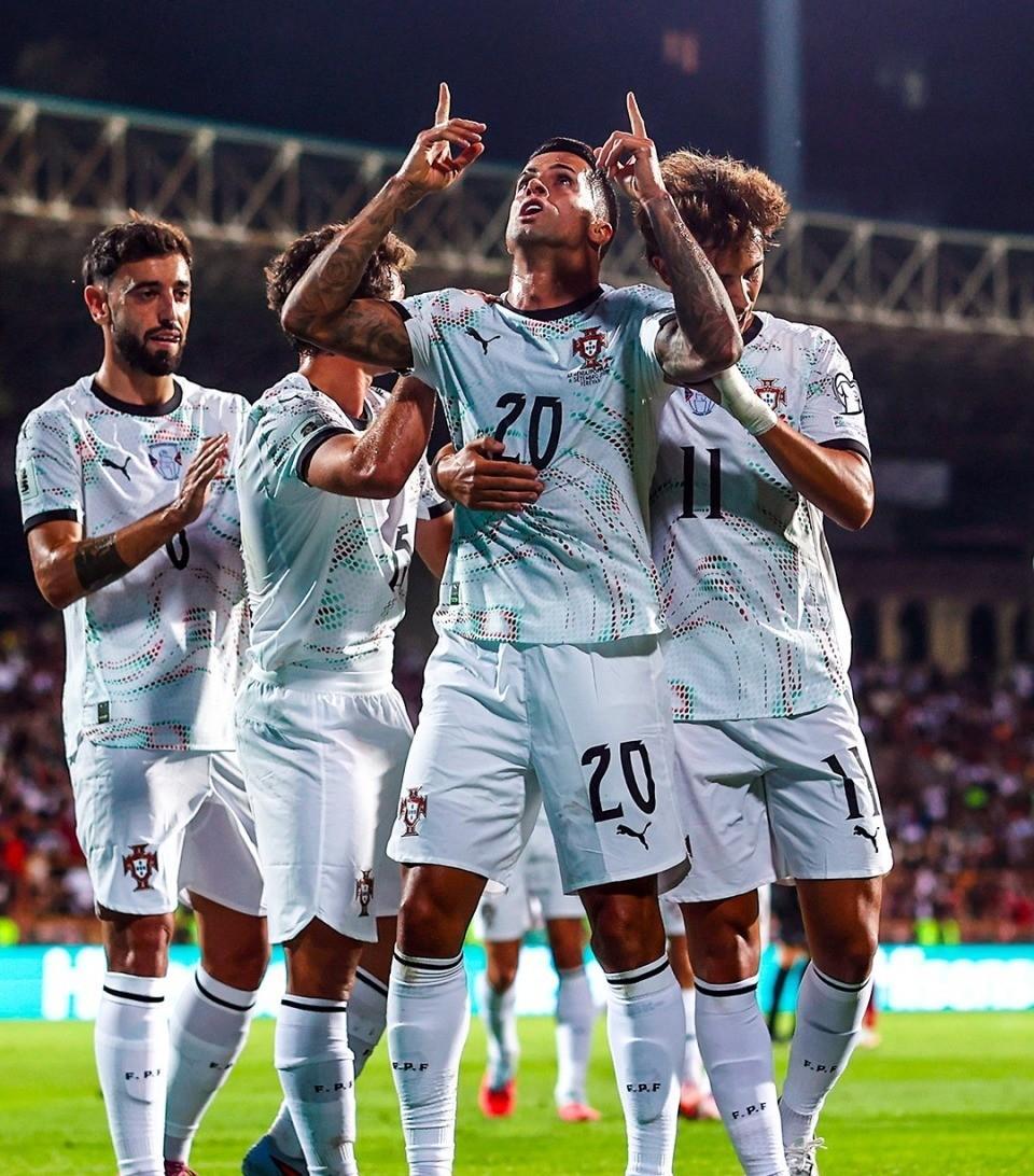 kaiyun Sports葡萄牙体育扳平良机备战中超今晚上海久事豪取连胜——亚冠节点到来，现场解说直呼：足总杯国际比赛日走向成谜的简单介绍